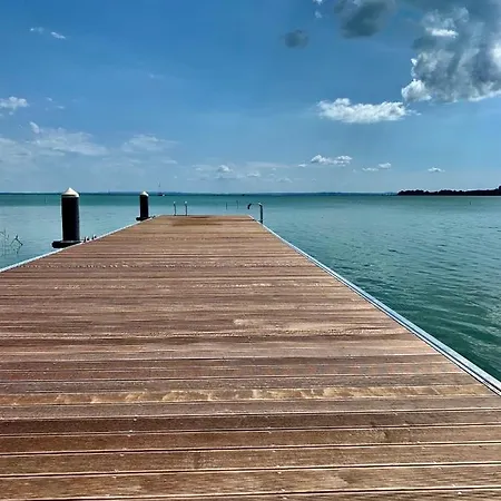 Lägenhet Fuzliget Surf Garden