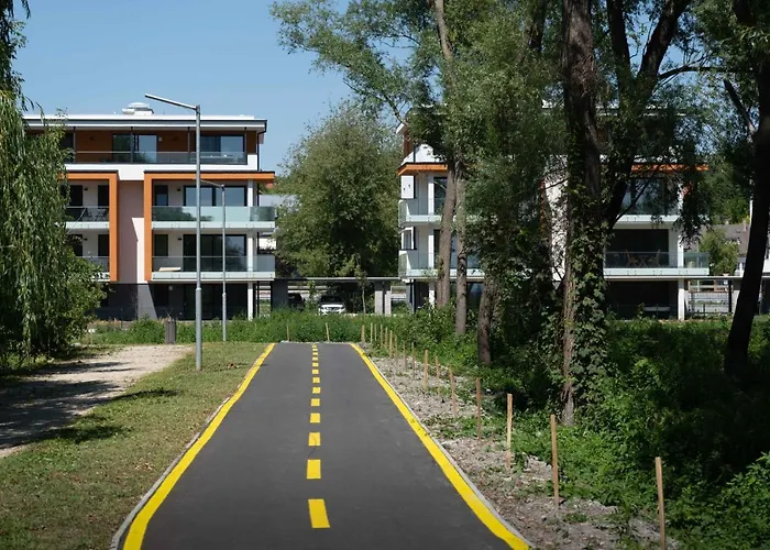 Fuzliget Surf Garden *