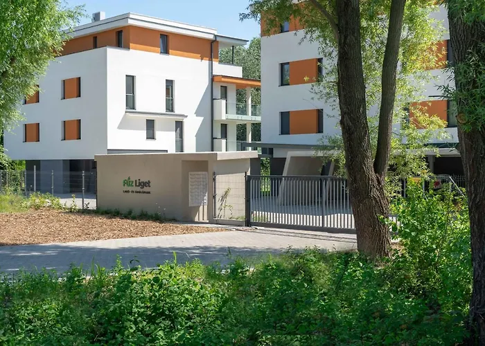 Fuzliget Surf Garden Апартаменты *